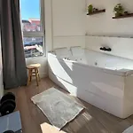 아파트 Evasion De Luxe Avec Prive, Centre-port Le Cap 아그