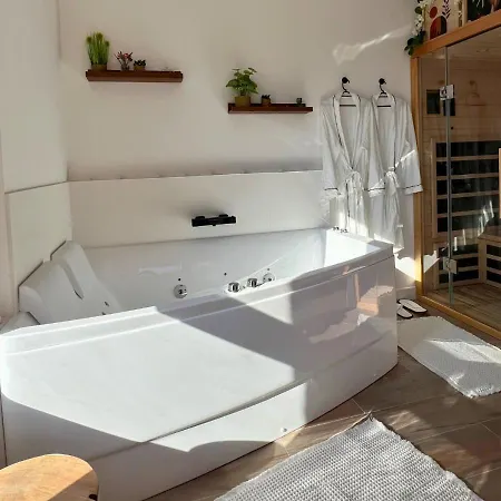 Evasion De Luxe Avec Prive, Centre-port Le Cap * Agde